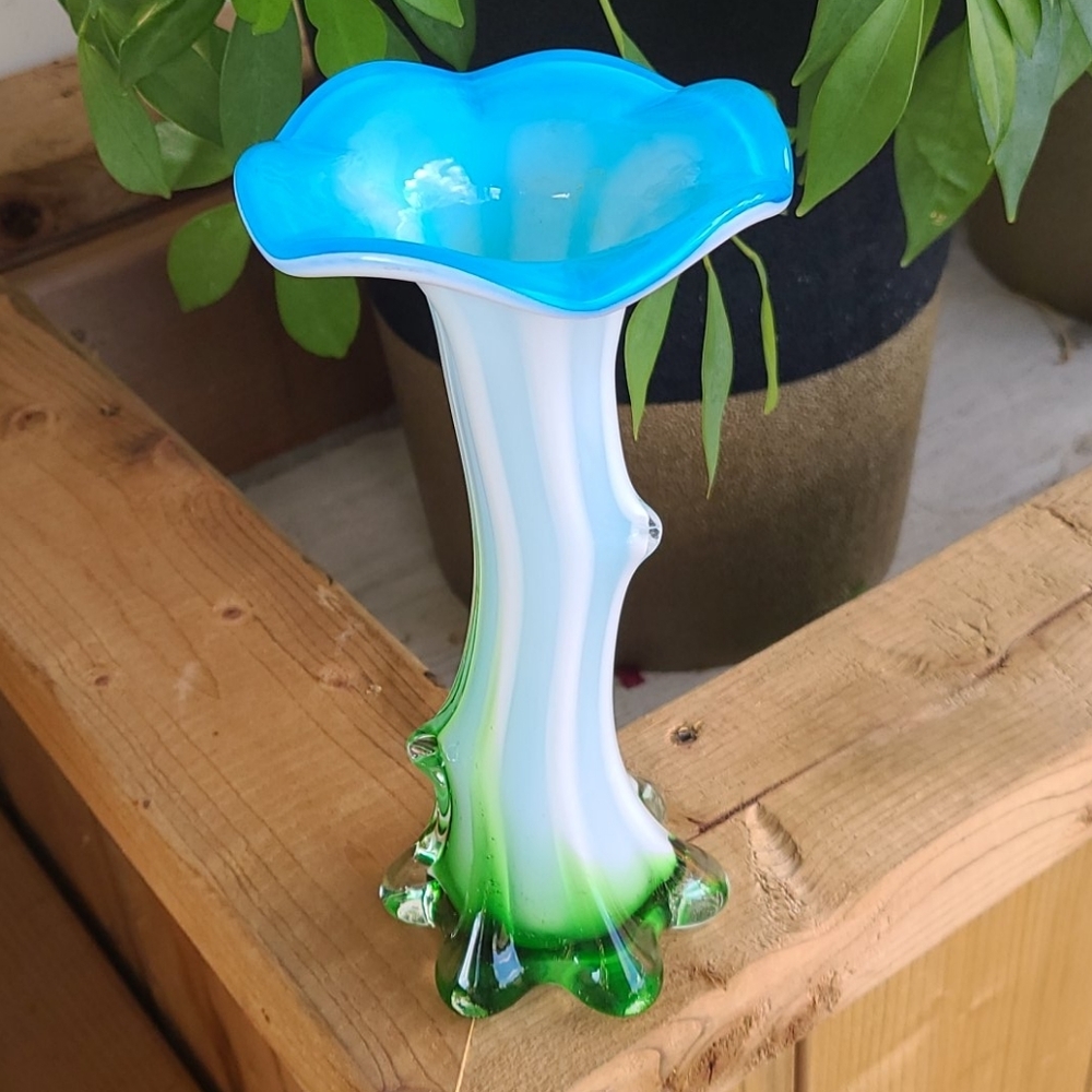 Murano style blown glass flower bud vase